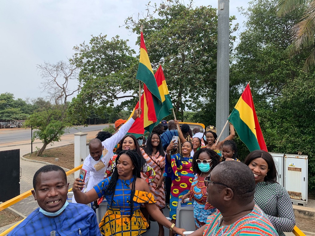 Ministry of tourism Provides new Open-Top Sightseeing Tour Buses in Ghana 1