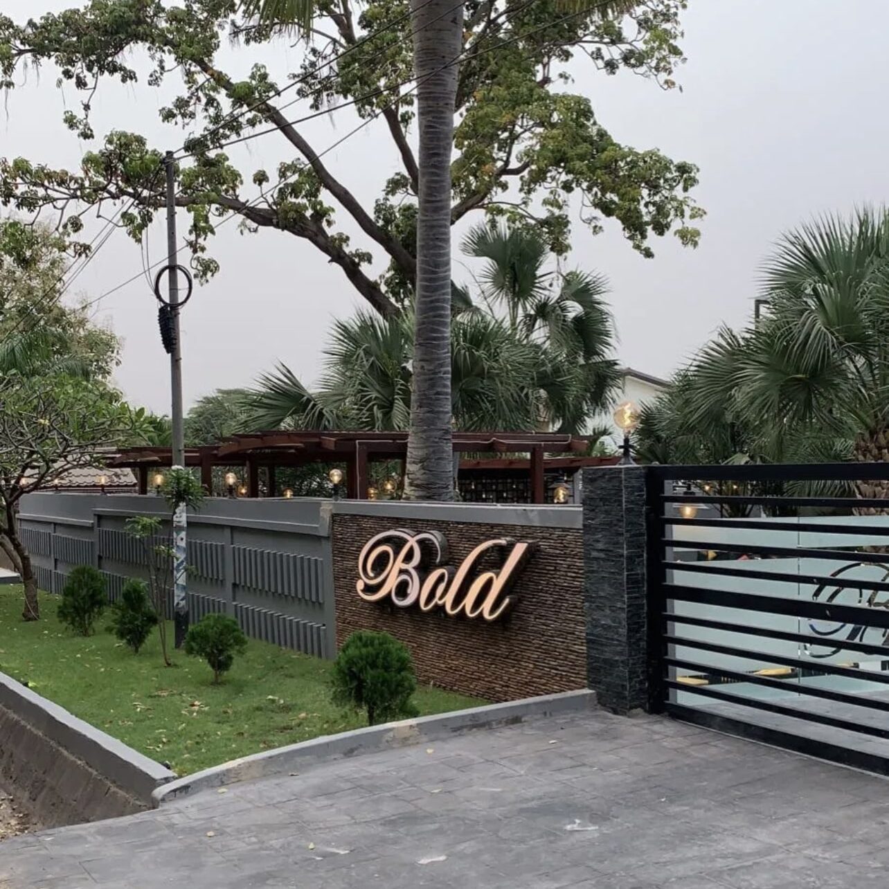 Bold restaurant accra_afiaghana