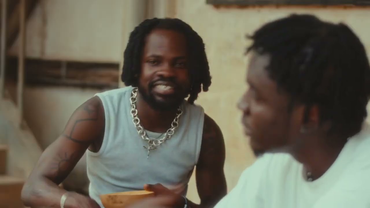 Fameye ft Kweku Smoke Control (Lyrics visual ) Lyrics (Stream audio)