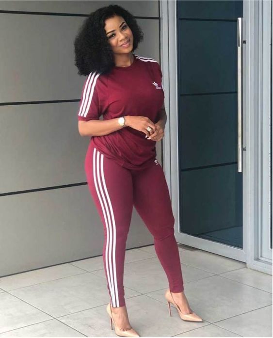 10 Stunning Fashion Looks From Serwaa Amihere 51